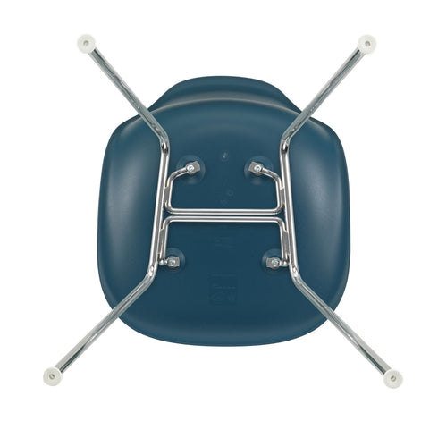 Cadeira Eames em Plástico DSX / Base Cromada